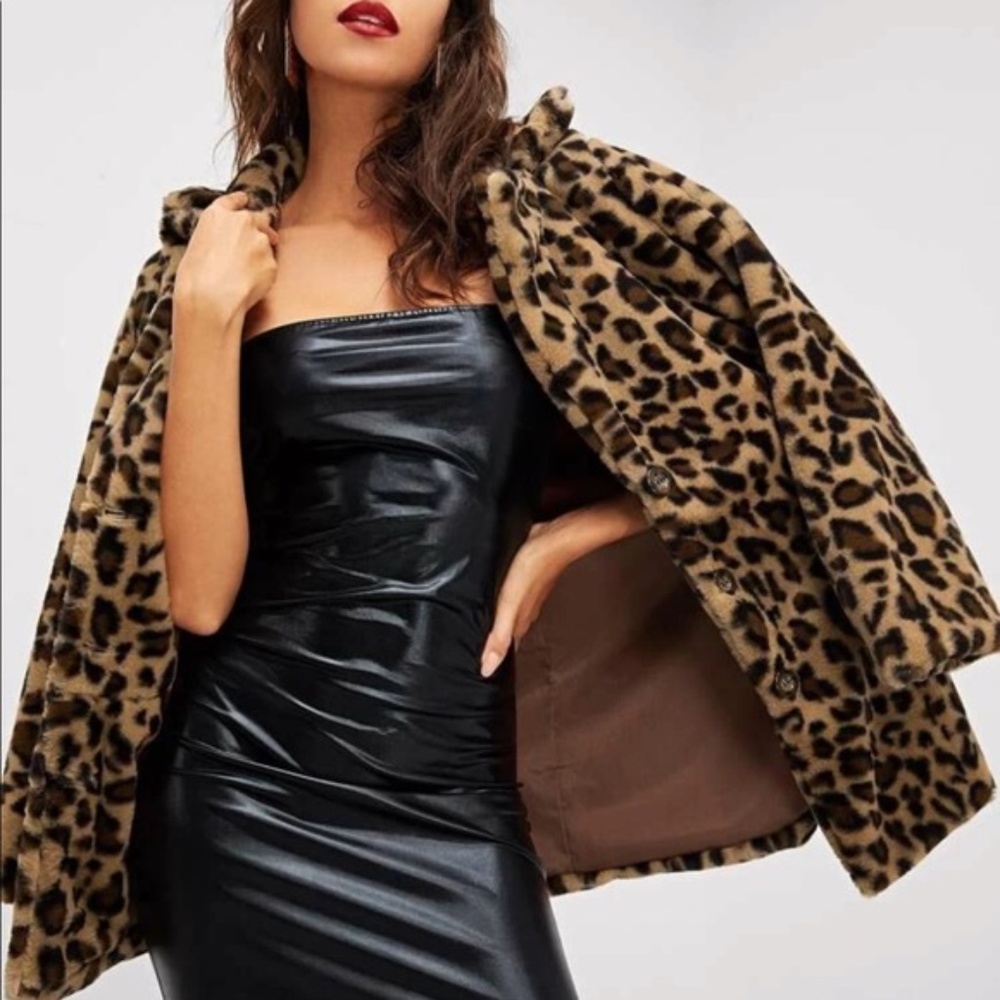 Cozy Tan Leopard Print Vegan Fur Jacket Coat - Picture 5 of 6